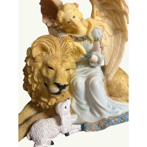 Angel and Lion Figurine With Lamb - Hand-Painted Resin Statue On Wood Base - Picture 2 of 12